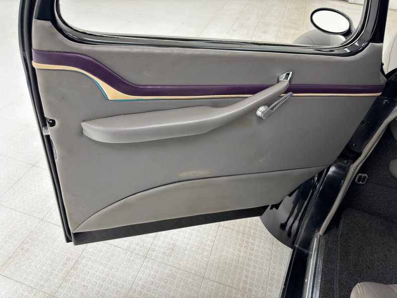 Willys-441-1941-Black-Gray-2