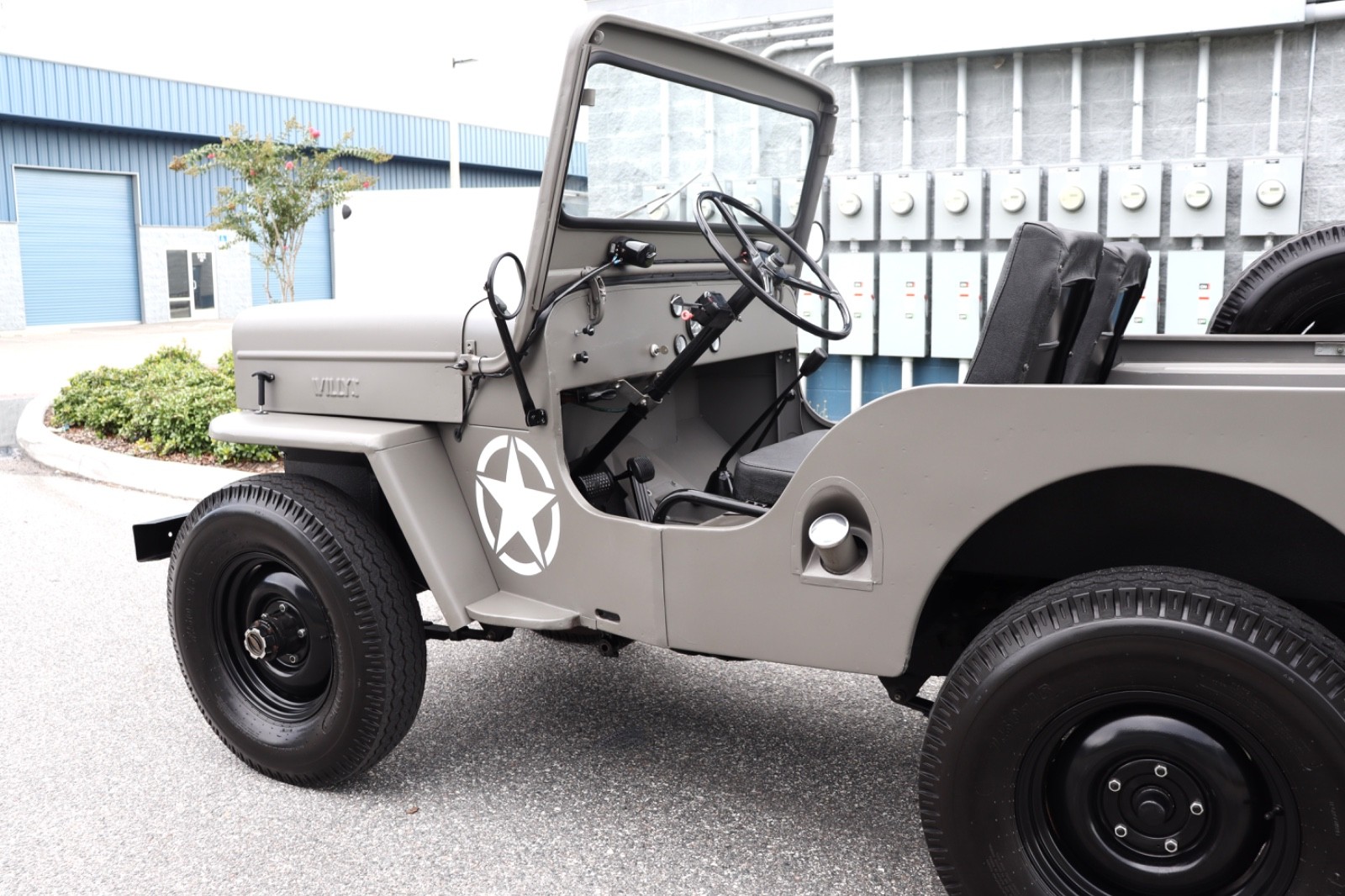 Willys-Jeep-1962-Standard-Cab-Pickup-14