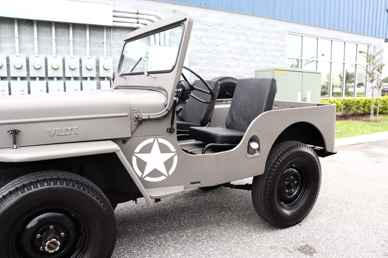 Willys-Jeep-1962-Standard-Cab-Pickup-15