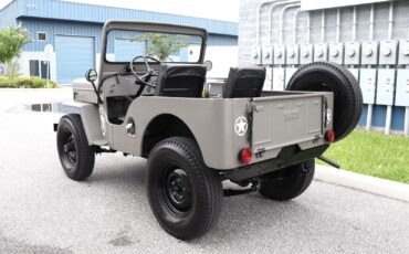 Willys-Jeep-1962-Standard-Cab-Pickup-2