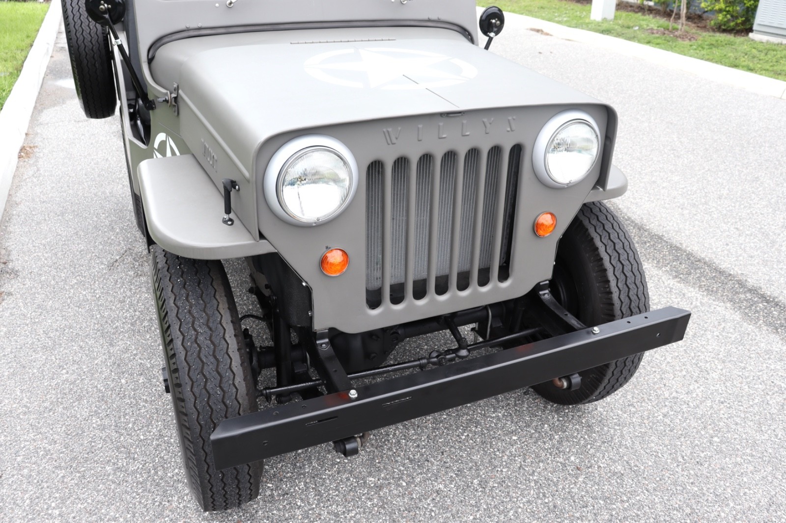 Willys-Jeep-1962-Standard-Cab-Pickup-8