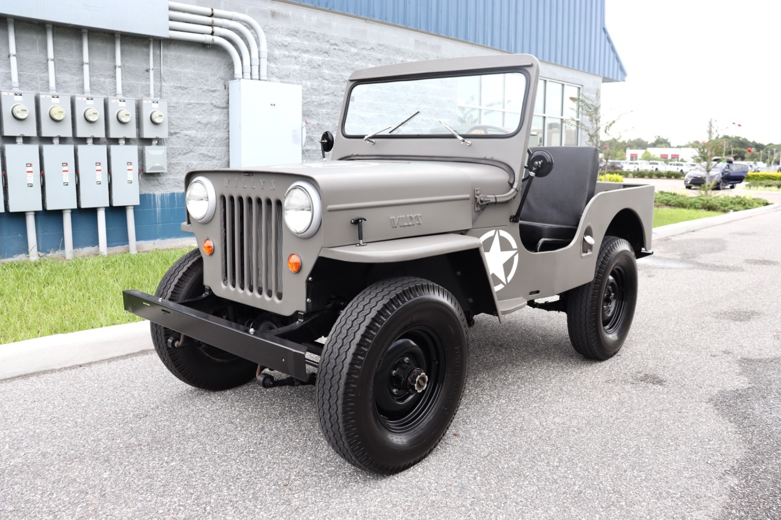 Willys-Jeep-1962-Standard-Cab-Pickup