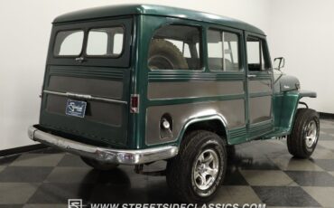 Willys-Jeep-Wagon-1958-Jeep-10