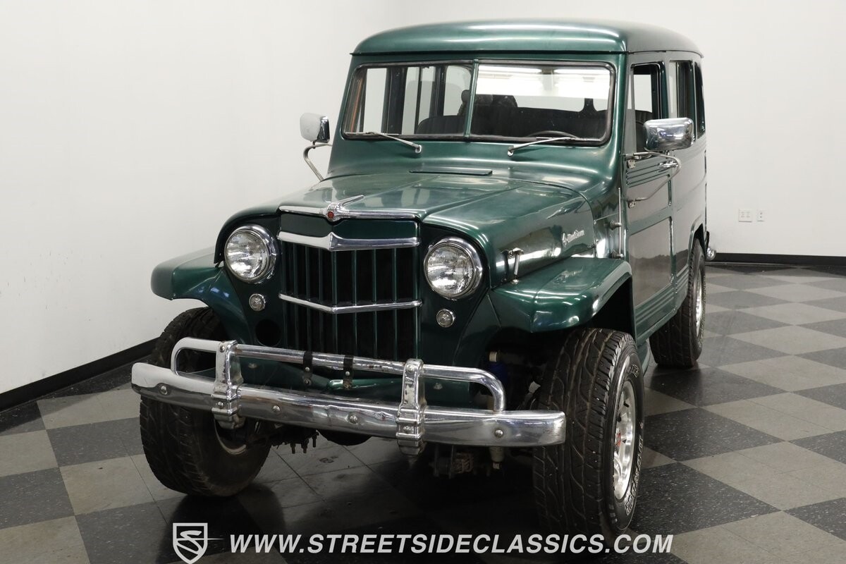 Willys-Jeep-Wagon-1958-Jeep-16