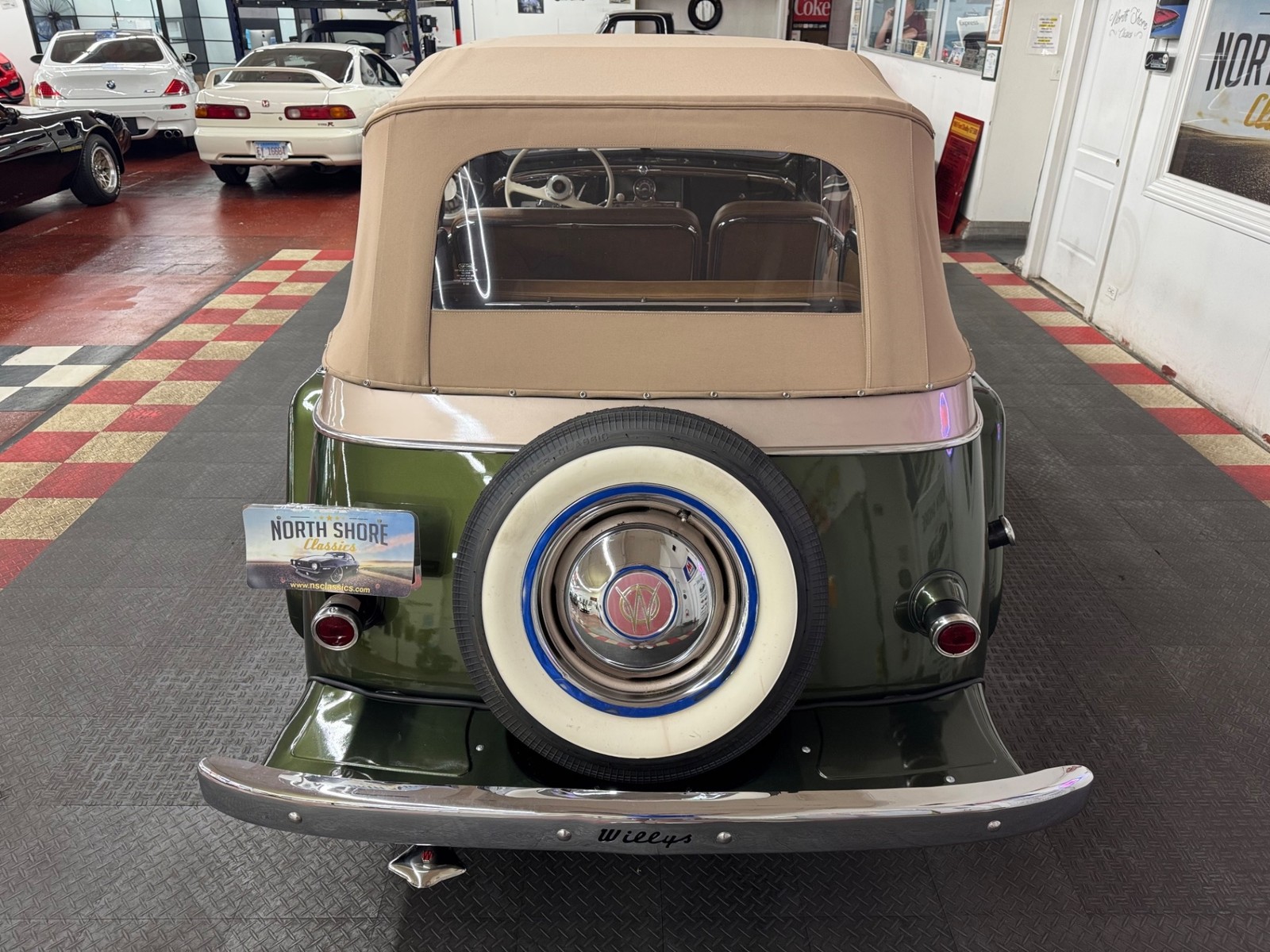 Willys-Jeepster-1951-12