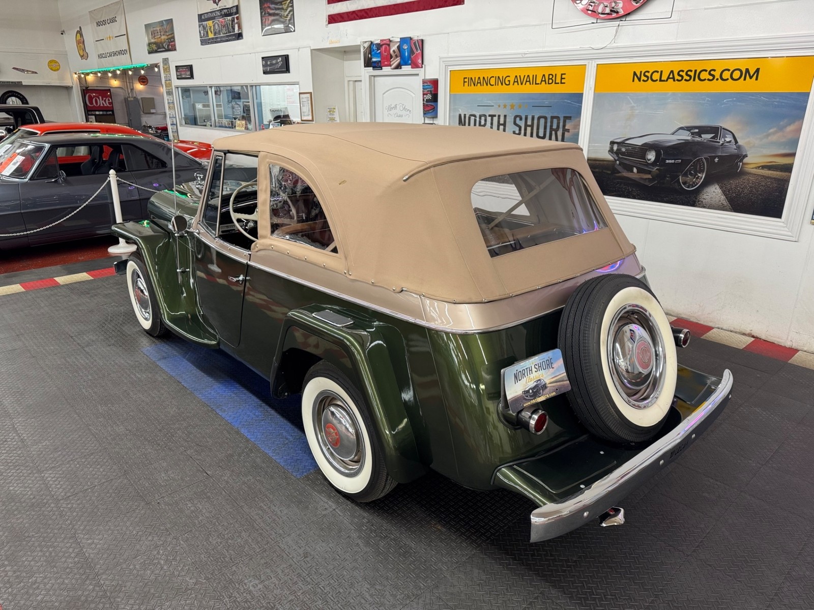 Willys-Jeepster-1951-2