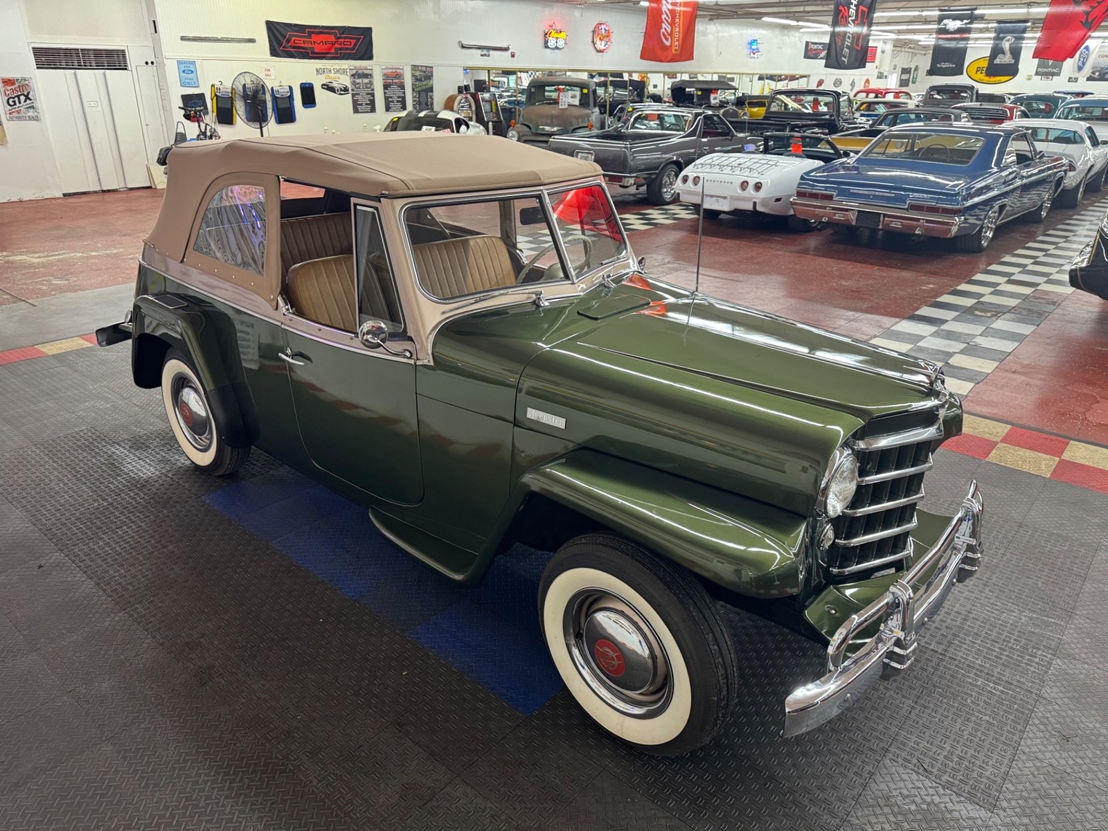 Willys-Jeepster-1951-27