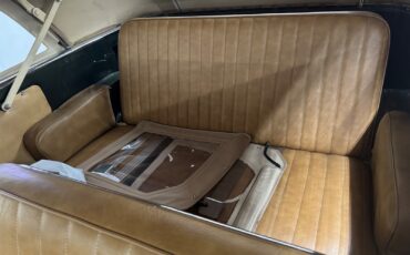 Willys-Jeepster-1951-35