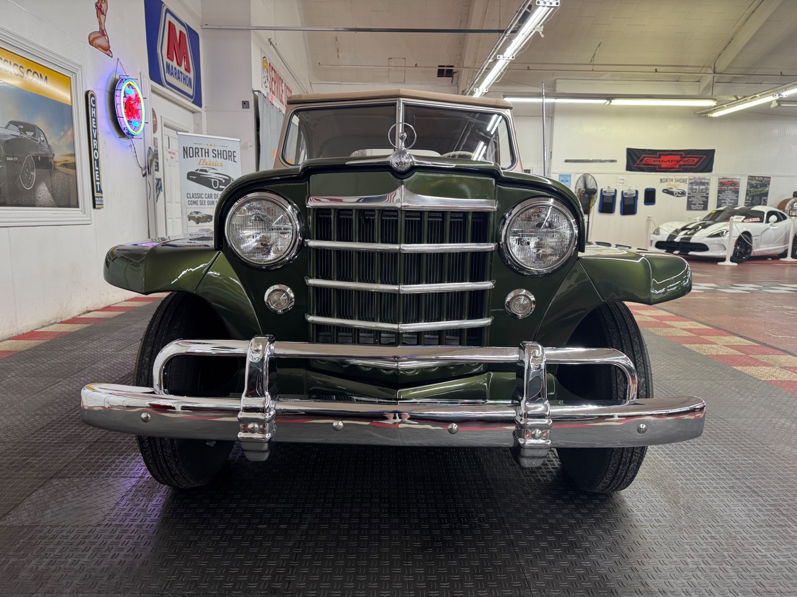 Willys-Jeepster-1951-6