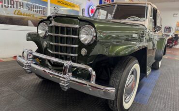 Willys-Jeepster-1951-8