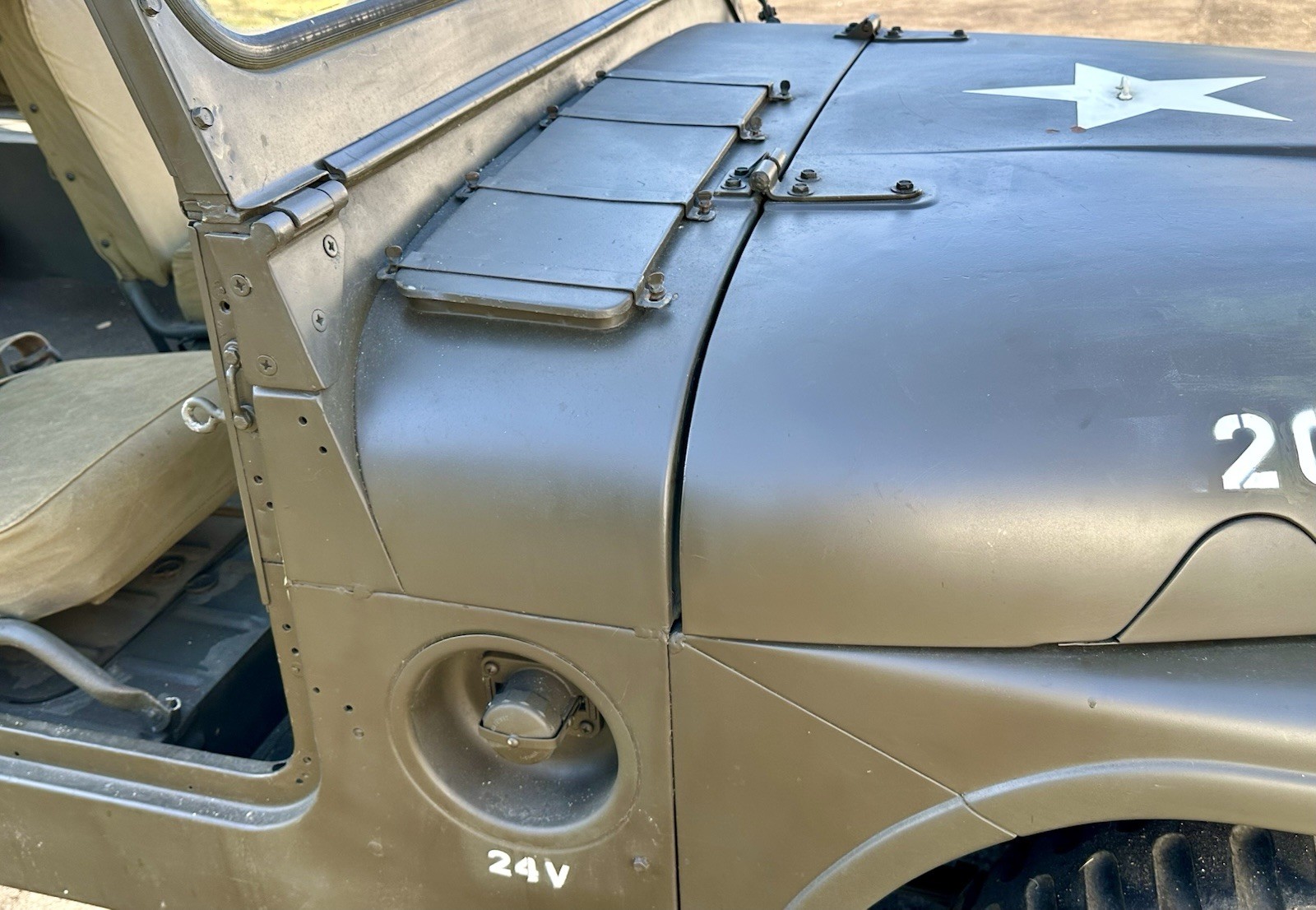 Willys-M38A1-1954-Jeep-7