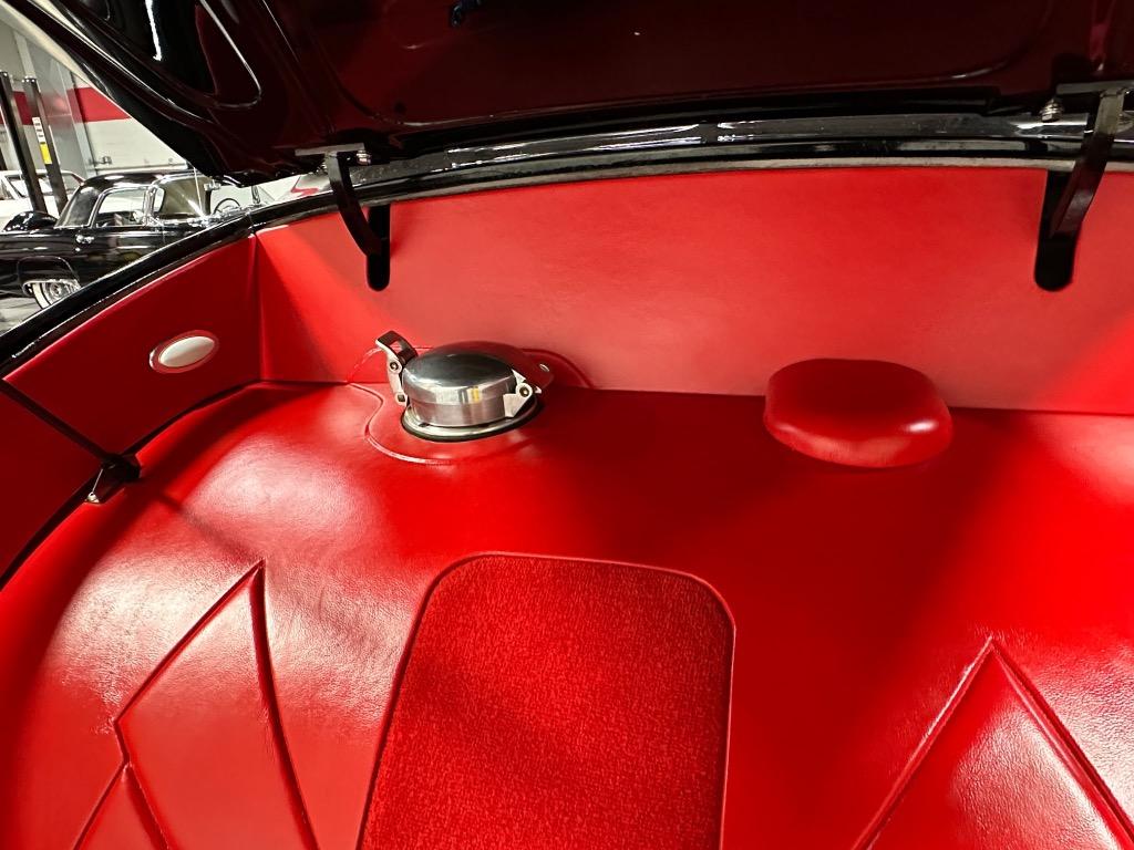 Willys-Other-1940-Black-Red-16