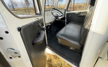 Willys-Pickup-1960-15