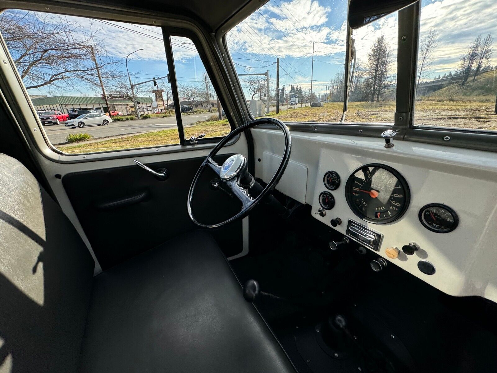 Willys-Pickup-1960-3