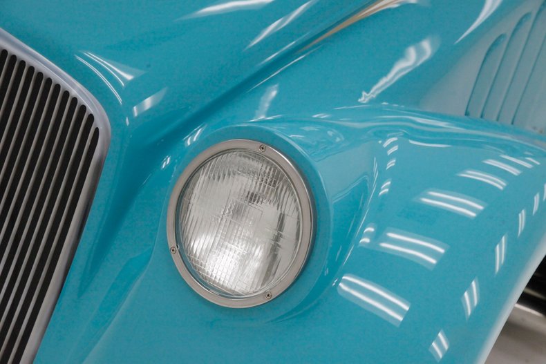Willys-Sedan-1933-Teal-Black-28