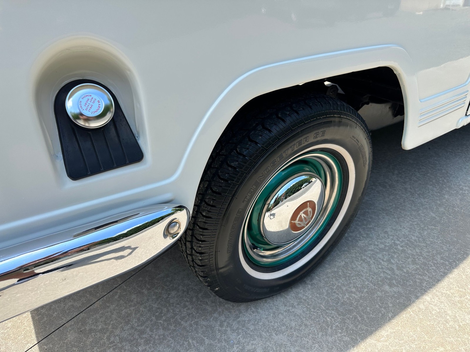 Willys-Station-Wagon-1960-Wagon-12
