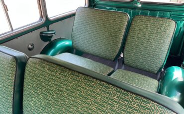 Willys-Station-Wagon-1960-Wagon-24