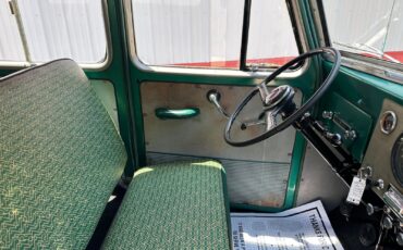 Willys-Station-Wagon-1960-Wagon-31