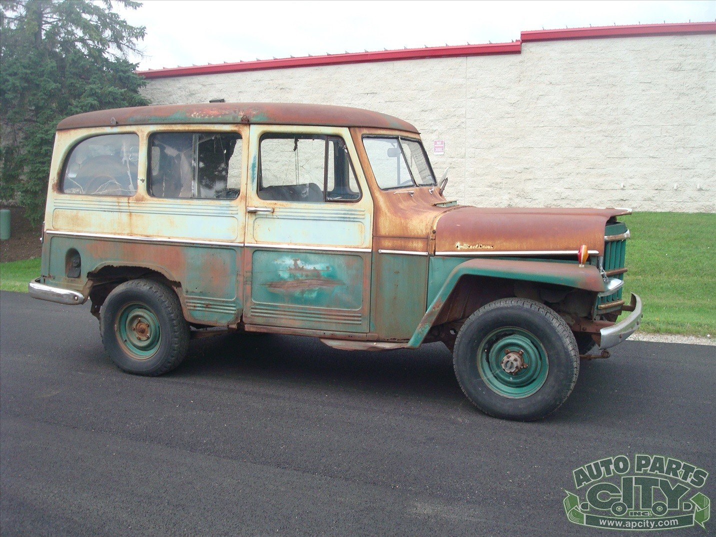 Willys-Willys-1957-Wagon-11
