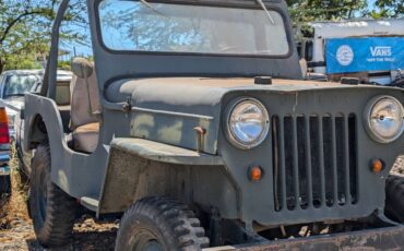 Willys-jeep-1945-green-1