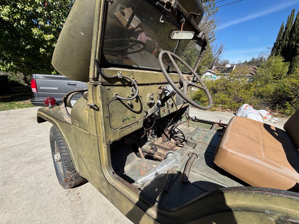 Willys-jeep-1952-green-12