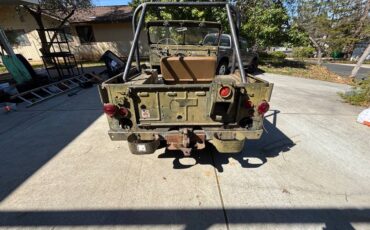 Willys-jeep-1952-green-2