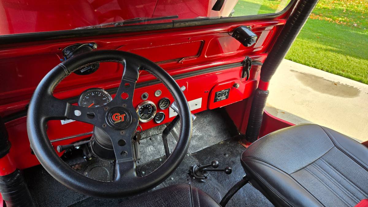 Willys-mb-jeep-1945-red-5