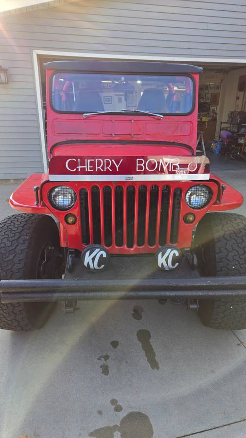 Willys-mb-jeep-1945-red