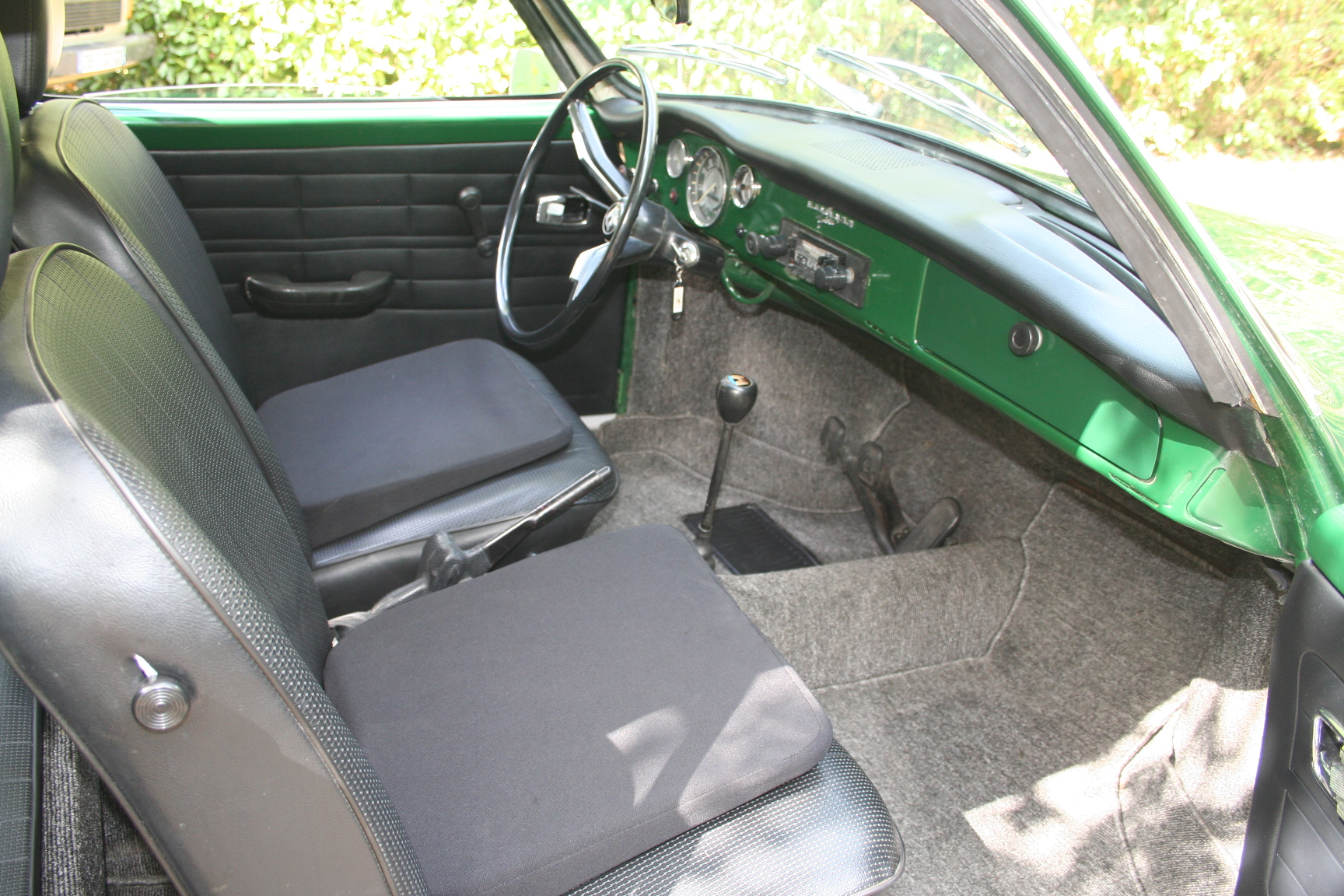 goodtimers-Volkswagen-Karmann-Ghia-1971-4