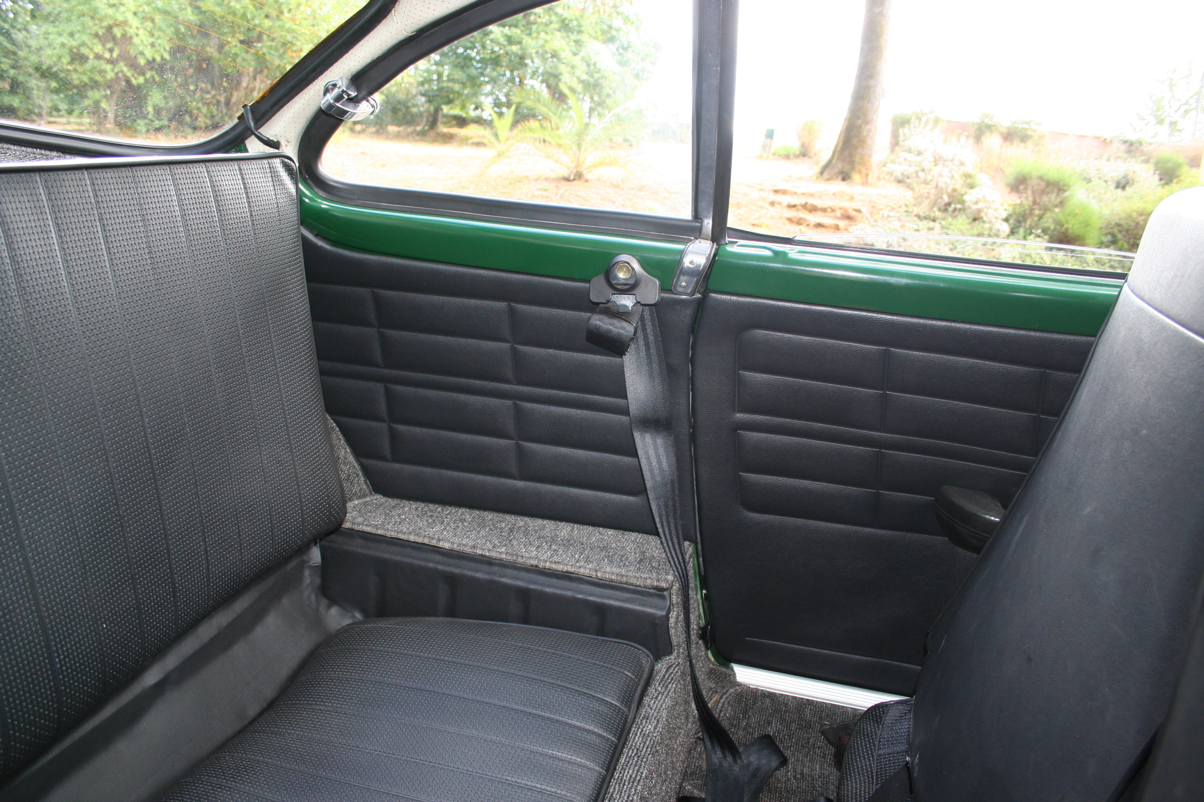 goodtimers-Volkswagen-Karmann-Ghia-1971-6
