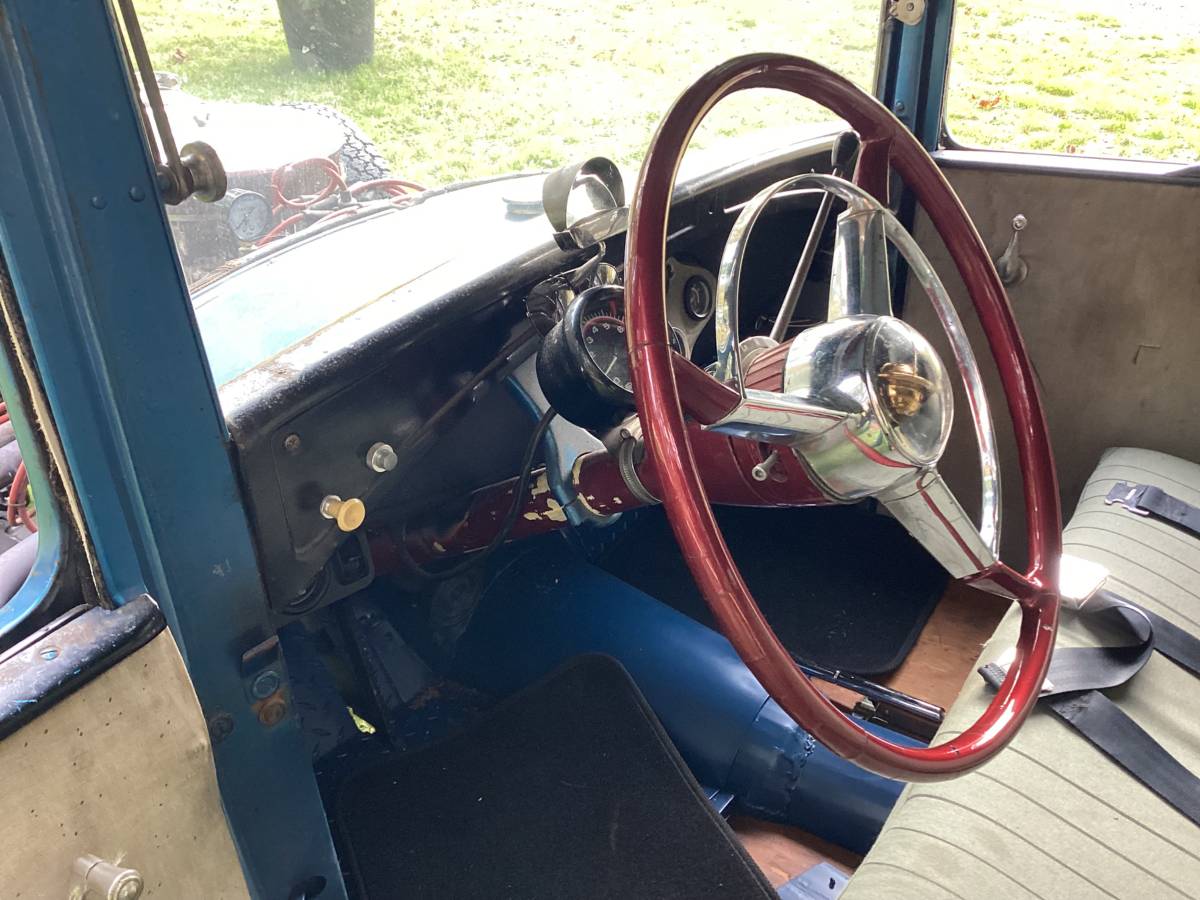 ‘31-ford-2dr-1931-blue-12