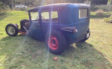 ‘31-ford-2dr-1931-blue-17