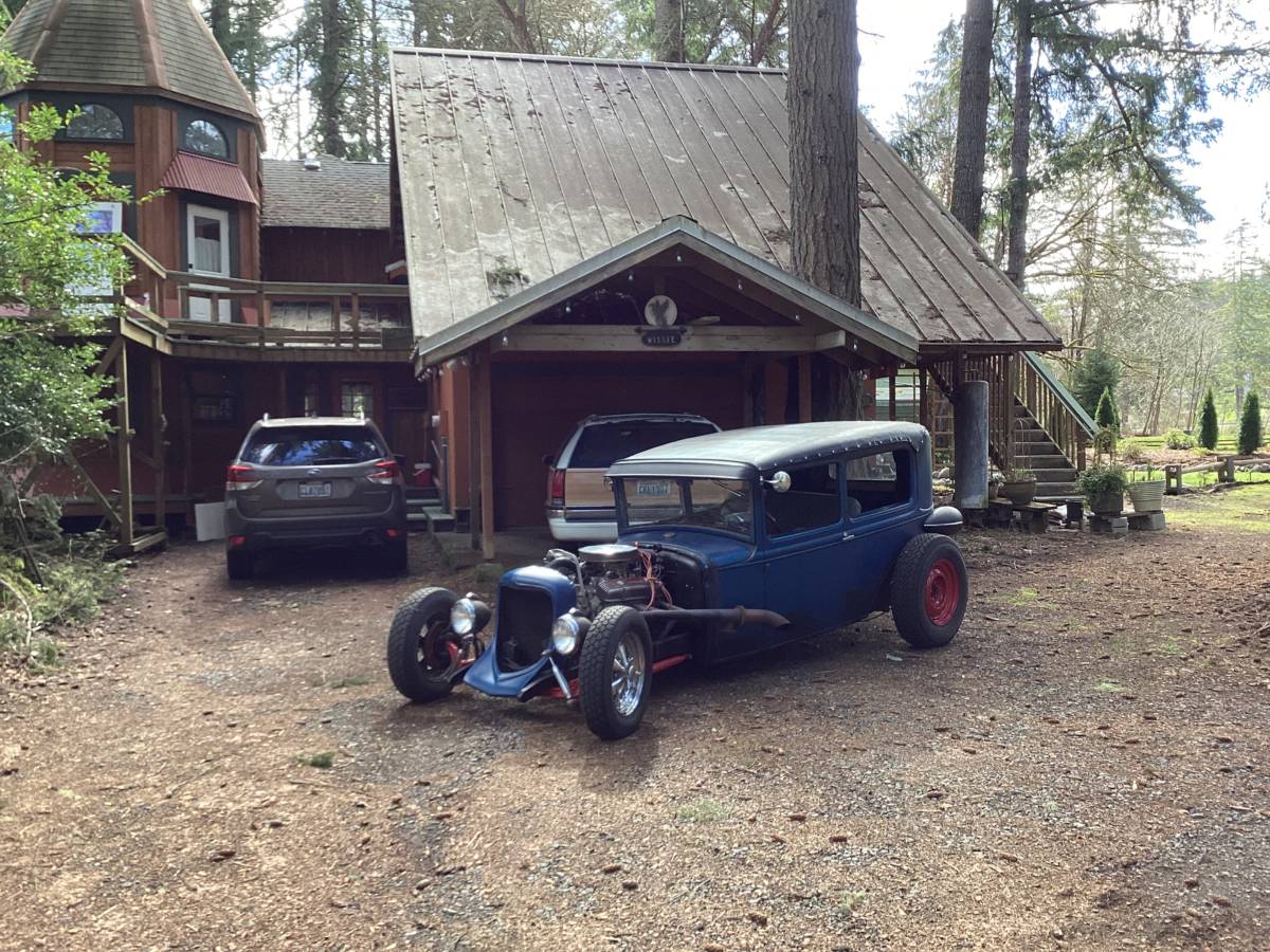 ‘31-ford-2dr-1931-blue-4
