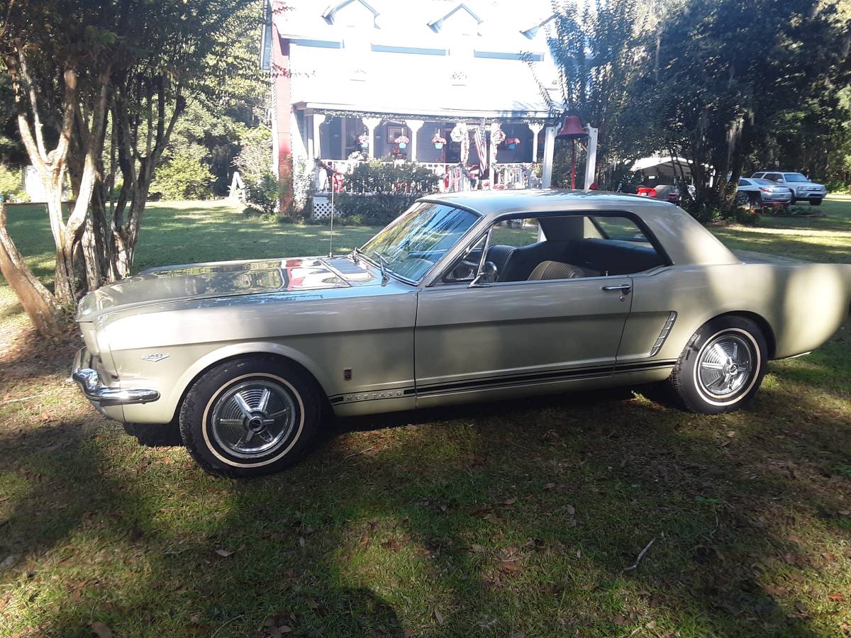 1065-ford-mustang-1965-green-11