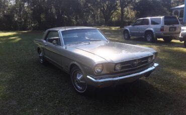 1065-ford-mustang-1965-green-2