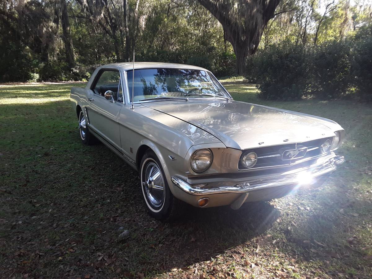 1065-ford-mustang-1965-green-5
