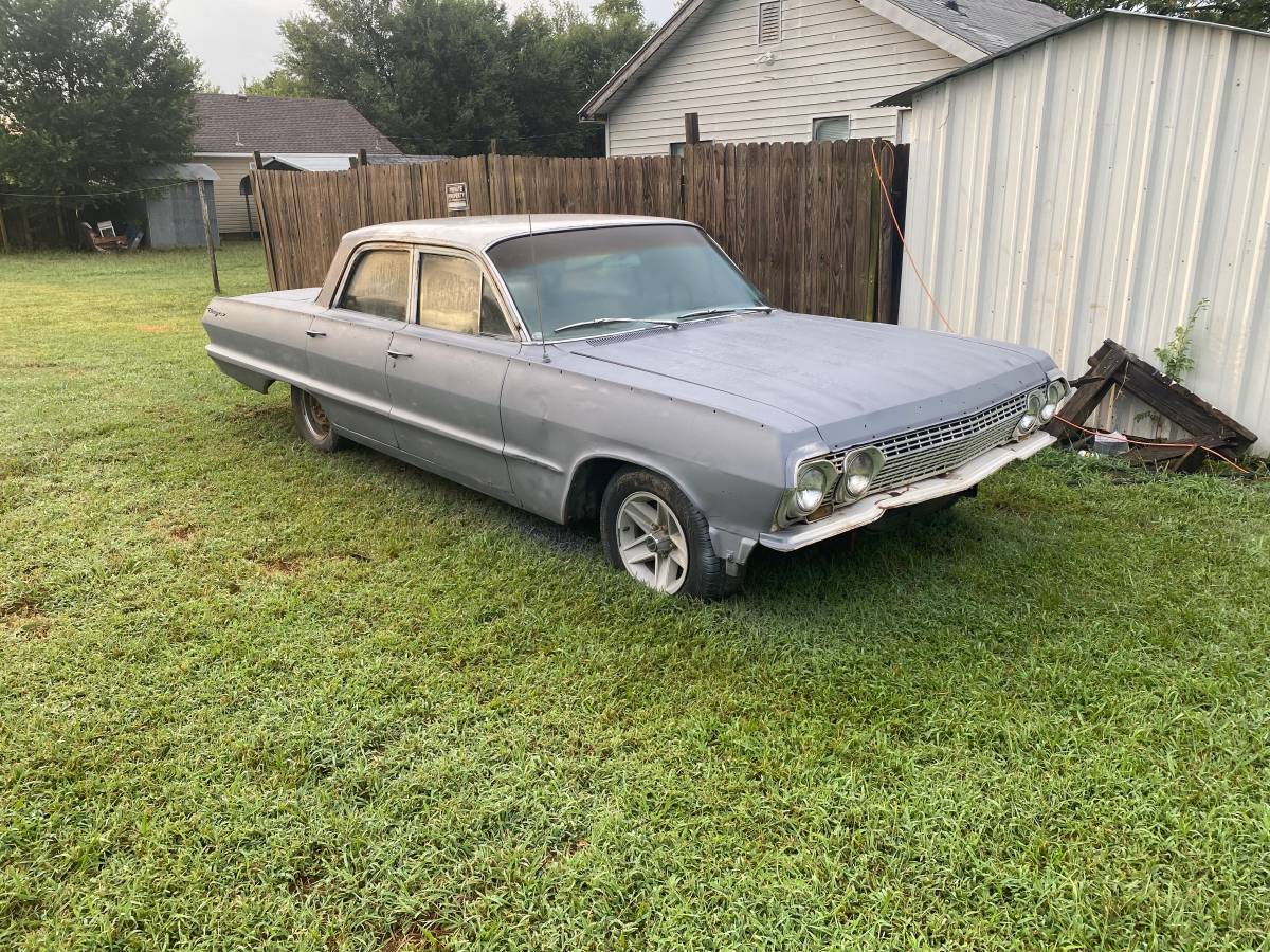 196-chevy-biscayne-4dr-sedan-1963-2