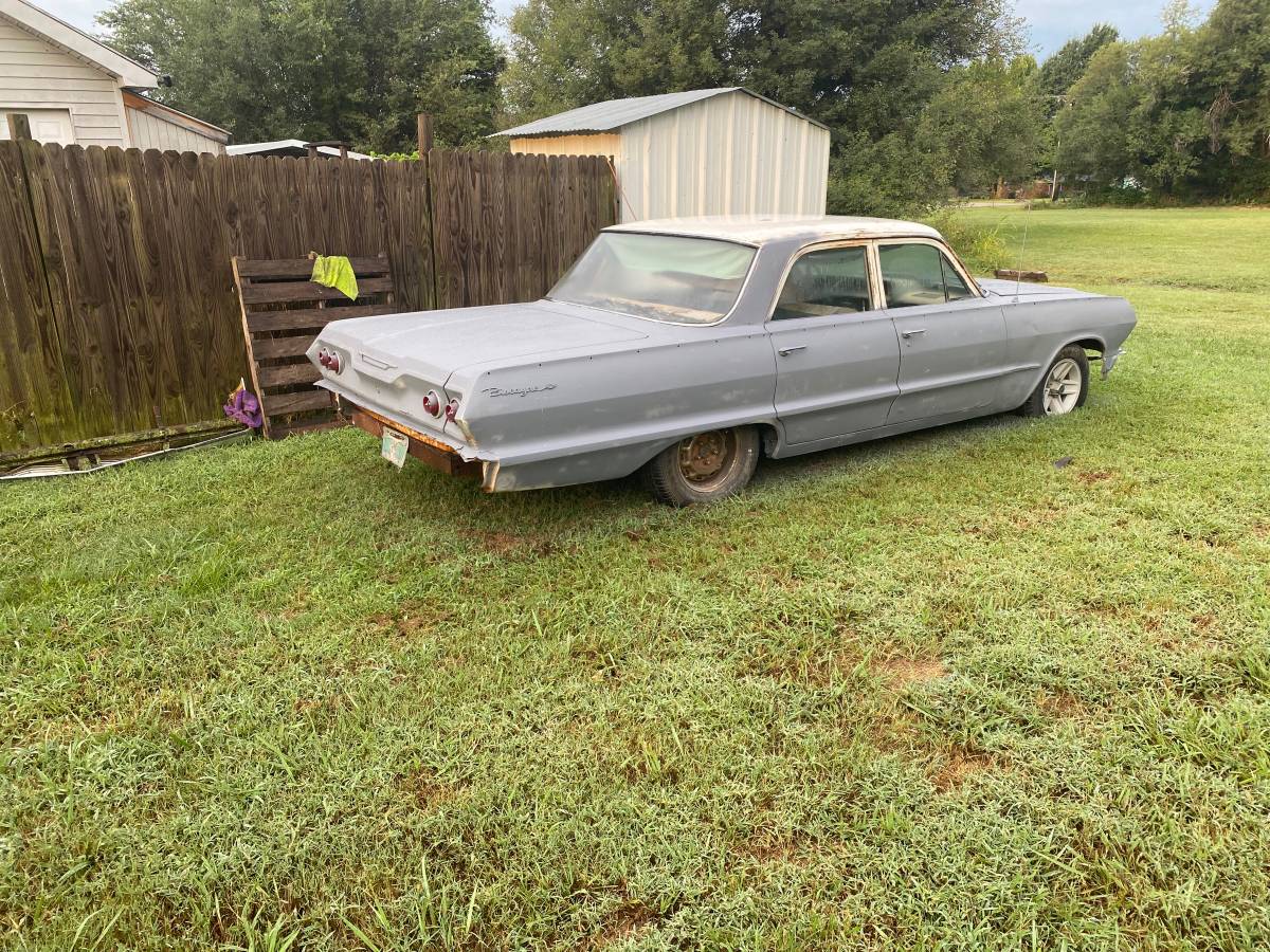 196-chevy-biscayne-4dr-sedan-1963
