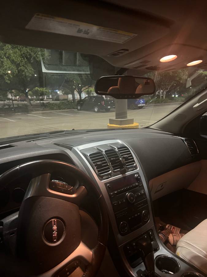 2012body-style-gmc-acadia-1900-black-7