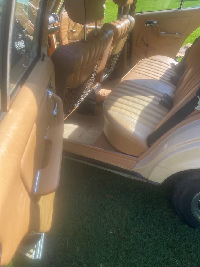 240d-diesel-1982-brown-8