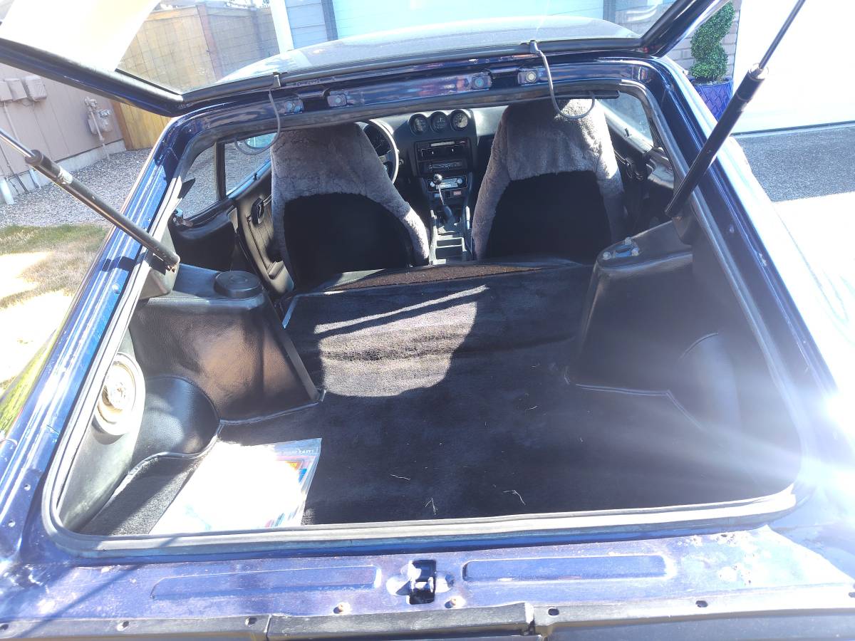 240z-2-2-nissan-1974-blue-3