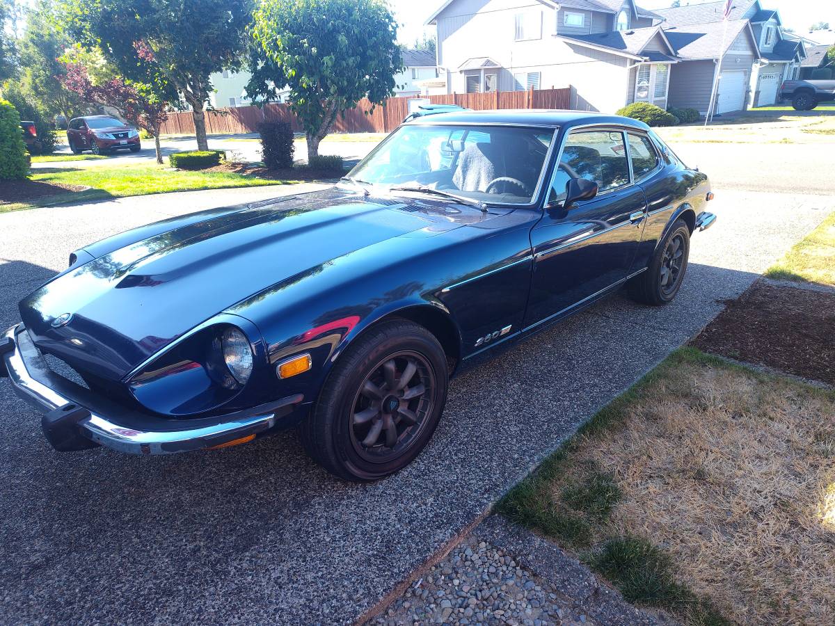 240z-2-2-nissan-1974-blue
