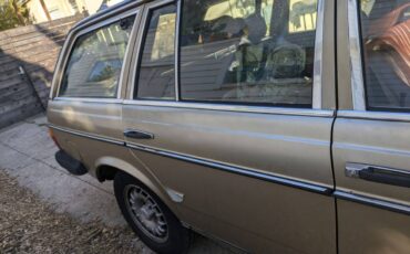 300-td-w123-diesel-1980-custom-1