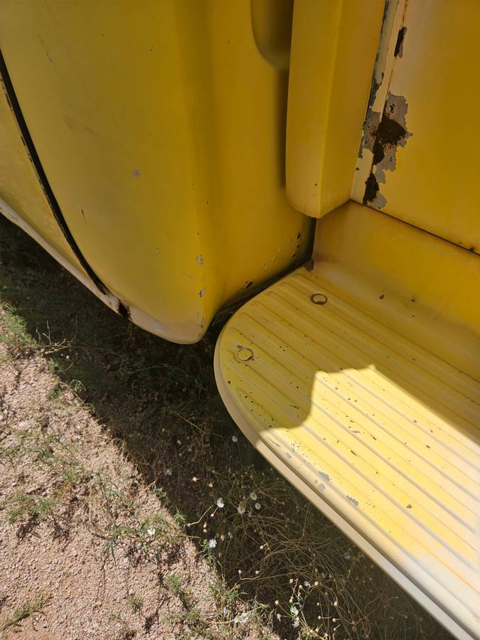 3100-chevy-1956-yellow-4