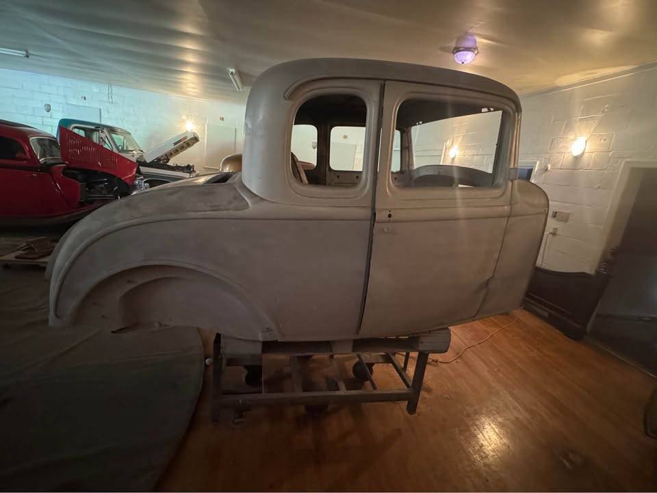 32-ford-5-window-coupe-1932-4