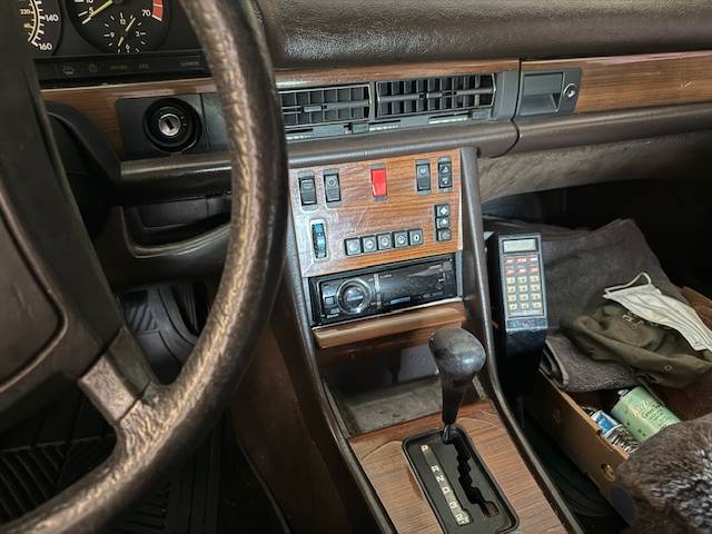 420sel-mercedes-benz-1986-grey-13