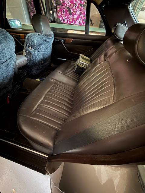420sel-mercedes-benz-1986-grey-23