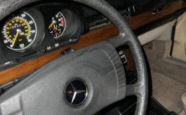 450sel-mercedes-bens-1977-custom-12
