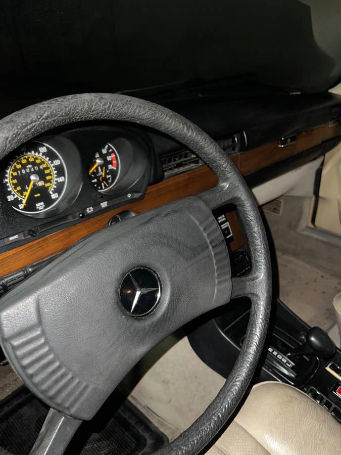 450sel-mercedes-bens-1977-custom-12