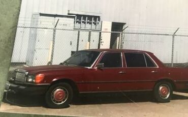 450sel-mercedes-bens-1977-custom-23